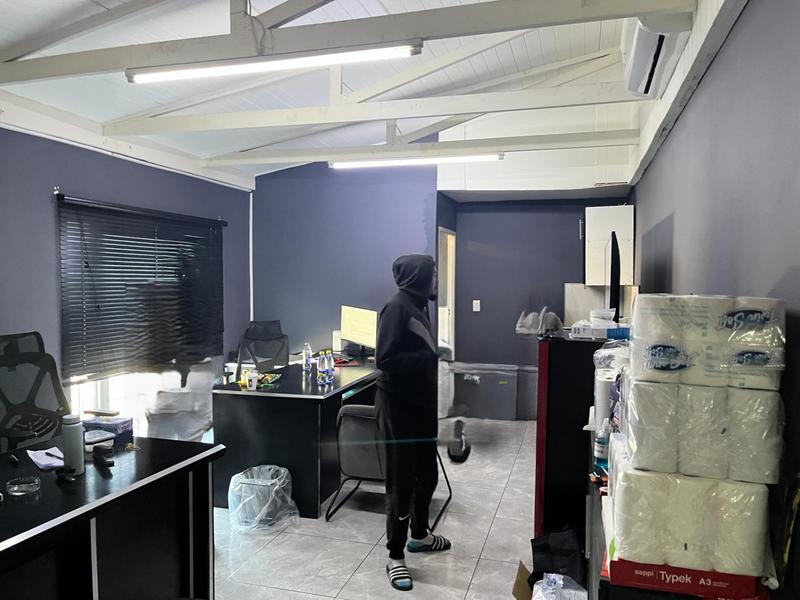 To Let Commercial Property for Rent in Montague Gardens Western Cape